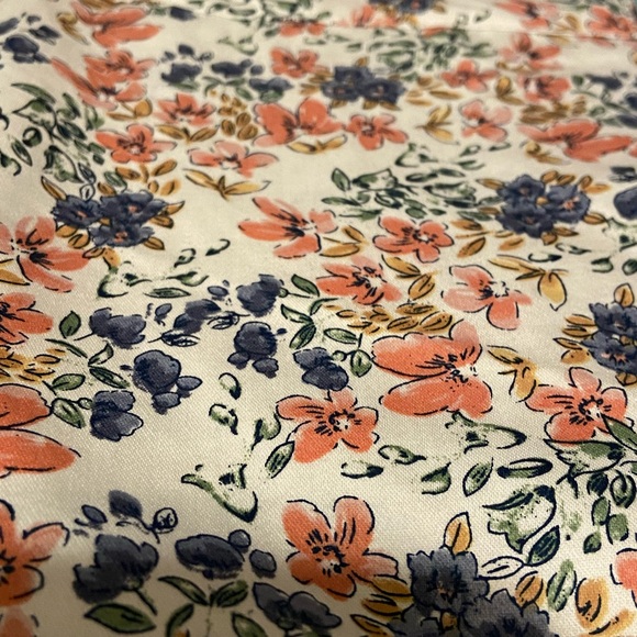 Button-up Floral Dress with Pockets - Picture 2 of 13